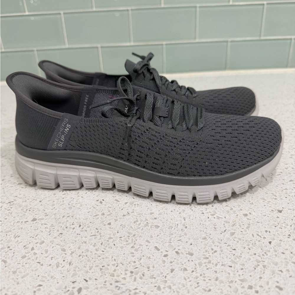 Skechers Women’s Slip-ins Dark Gray size 8 Shoes Like New
